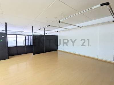 VENTA DE OFICINA DE 120M2 - ALSINA AL 1200 - INCLUYE COCHERA - 5