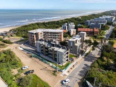 Venta departamento 2 ambientes Mar de Ostende Pinamar con terraza propia - 3