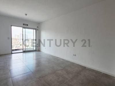 VENTA MONOAMBIENTE CON BALCON CASEROS-PERMUTA - 2