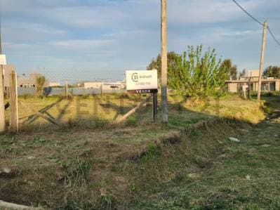 Lote esquina en Venta - Barrio "TERRANOVA" - Arana (Posible Financiación) - Principal