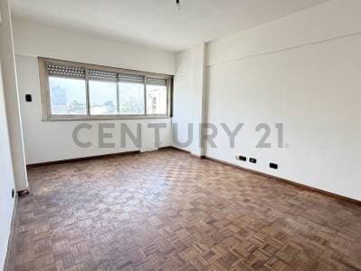 Venta de monoambiente al frente en Ramos Mejia - OPORTUNIDAD - Principal