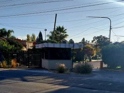 LOTE EN VENTA CLUB DE CAMPO GUAYMALLEN - 2