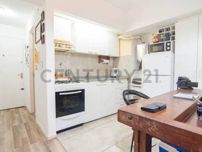Venta departamento 2 ambientes San Isidro - 2