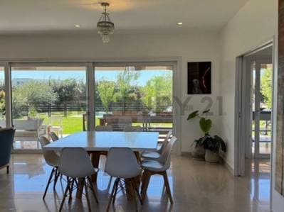 CASA DE 5 AMBIENTES - BARRIO CEIBOS PUERTOS DEL LAGO - 5