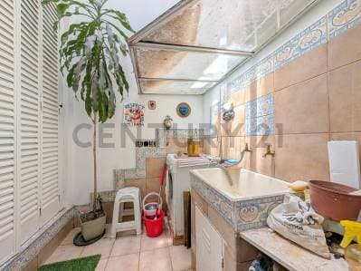 VENTA - DEPARTAMENTO - DOS DORMITORIOS - FRENTE - APTO CREDITO Y PROFESIONAL - ROSARIO, CENTRO - 3