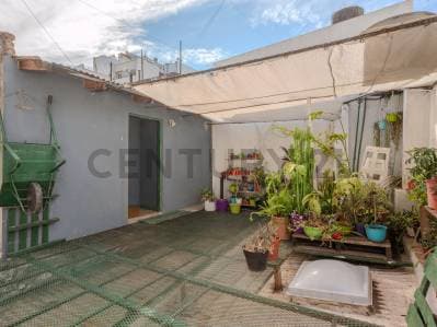 VENTA PH 3 AMBIENTES CON TERRAZA PROPIA EN FLORES - PERMUTA - Principal