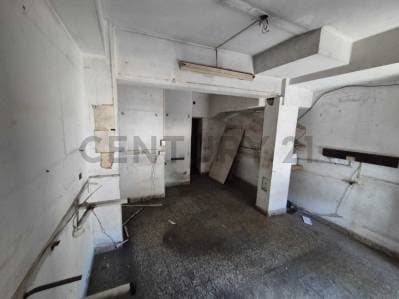 VENTA LOCAL THAMES A METROS DE WARNES - 5