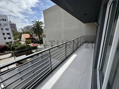 VENTA DEPARTAMENTO 3 AMBIENTES AL CONTRAFRENTE en Belgrano - Principal
