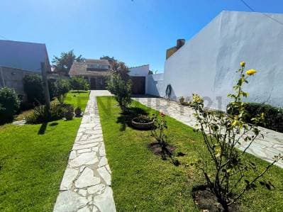Vendo Casa de 4 ambientes en Barrio 9 de Julio - 5