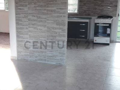 Casa en Venta de 2 dormitorios, 3 ambientes, en 496 Entre 2 y 3, Manuel B. Gonnet, partido de La Pl - 4