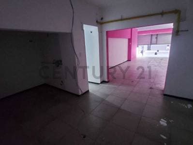 LOCAL COMERCIAL EN ALQUILER - 5