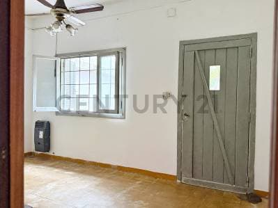 En venta 2 dormitorios con patio en La Plata - 3
