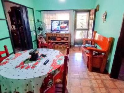 CASA EN VENTA EN EZPELETA, QUILMES - 3