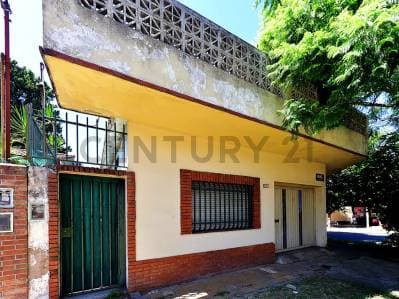 VENTA CASA 3 AMB RAMOS MEJÍA PATIO TERRAZA PLANO - Principal