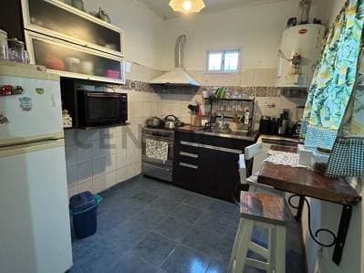 VENTA PH 2 AMBIENTES, ZONA CENTRO. - 3