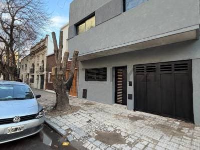 Casa 3 dormitorios a estrenar en venta en La Plata - 2