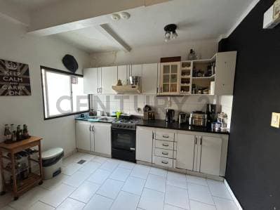 Departamento 4 ambientes al frente – Edificio Sacoa | Zona Centro - 5