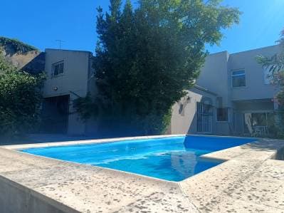 VENTA DE IMPORTANTE PROPIEDAD EN BARRIO RESIDENCIAL - Principal