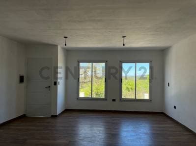 VENTA CASA 3 DORMITORIOS B° VILLA SAN NICOLAS APTO CREDITO - 4
