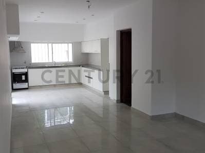 VENTA | CASA DE 3 DORMITORIOS CON JARDÍN Y PILETA | APTA CRÉDITO - 3