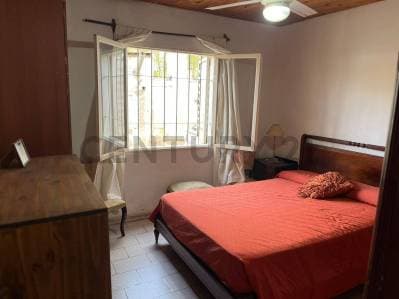 Gran oportunidad sobre av. San Martin esquina 2 casas local y terreno - 3