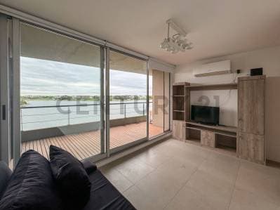 Islas del Golf Nordelta La Mansa con vista al lago central en venta. - 2