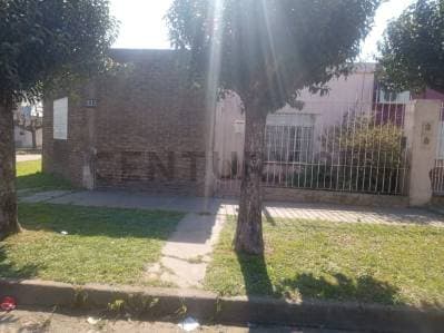 Venta de Casa 3 AMBIENTES en Villa la Florida, Quilmes Oeste. - Principal