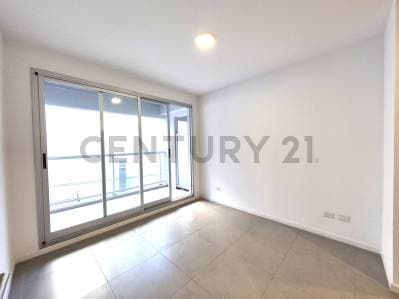 Venta DOS ambientes con patio en primer piso, contrafrente. - 5