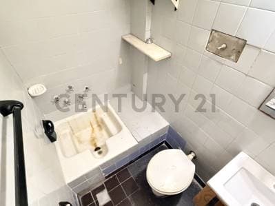 Venta de monoambiente al frente en Ramos Mejia - OPORTUNIDAD - 5