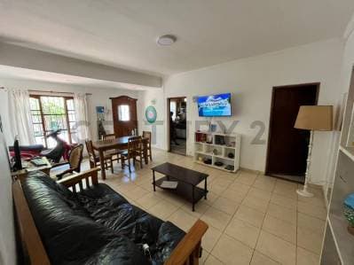Casa 3 ambientes en Los Pinares - 2