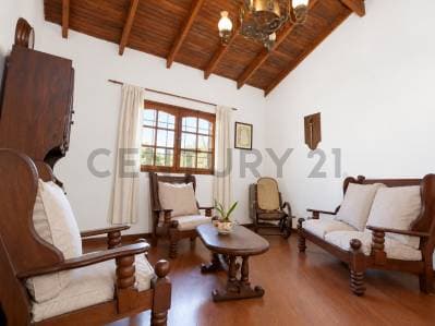 Casa en venta en Gonnet La Plata con 4 dormitorios - 4
