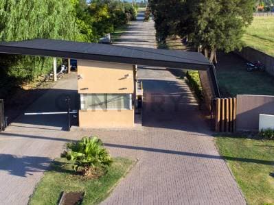 Venta Lote de esquina en Barrio Privado Las Casuarinas, Ibarlucea - 3