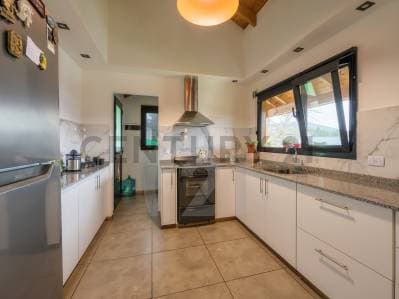 VENTA CASA SAN MARTIN DE LOS ANDES . BARRIO KALEUCHE - 4