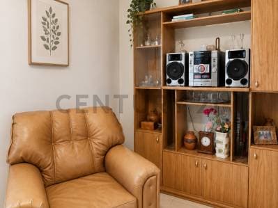 Venta de casa y departamento o negocio comercial - 3