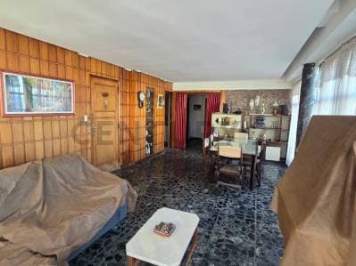 Exclusivo Semipiso de 4 Ambientes al Frente con Balcón - Zona Plaza Colón - 4