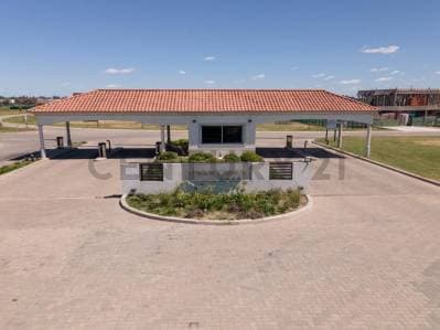 Lote en venta a la laguna en Magallanes, Pueblos del Plata - Principal