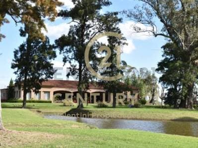 <p>Venta de Lote en Club de Campo San Lucas, San Vicente
... - 4
