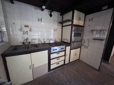Calle 140 e/ 56 y 57 | Casa en venta de 3 Dormitorios a refaccionar - 4