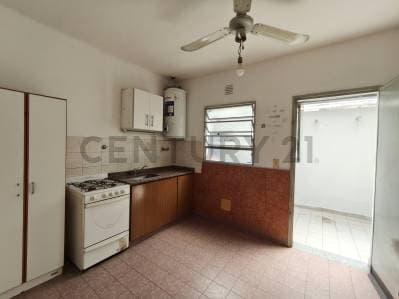 PH 3 ambientes en venta en Lomas del Mirador frente - Principal
