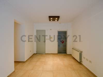 Departamento en venta en La Plata de 2 dormitorios cochera patio - 2