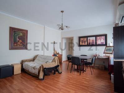 Venta Departamento de 3 ambientes en Recoleta - 2