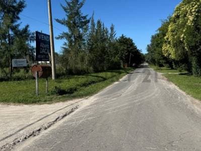 Lote en venta en Arturo Segui - 4