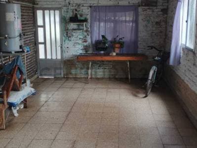 VENTA CASA A RECICLAR 3 DORMITORIOS!!! APTA CREDITO - CARCARAÑA - 4