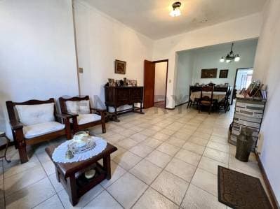 VENTA DE CASA 4 AMBIENTES EN CASTELAR NORTE - 5