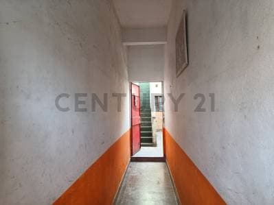 Venta de Lote en Camarones al 2200 Villa General Mitre, CABA Actualmente casa de 3 ambientes con pat - 4