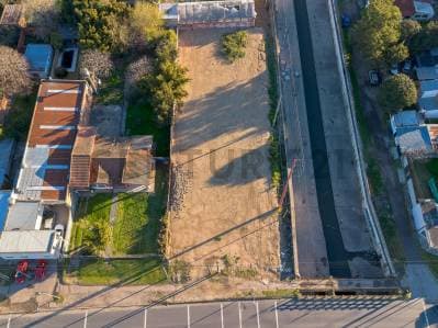 Lote en venta en San Carlos sobre avenida - Ideal desarrolladores - 4