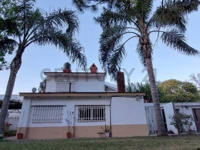 VENTA CASA A RECICLAR- 5 DORMITORIOS-PILETA-PUEBLO ESTHER - 3