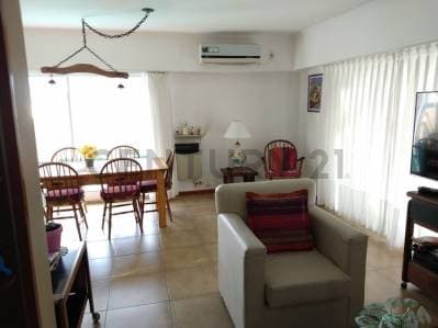 Venta de Departamento 4 AMBIENTES en Gùemes, Mar del Plata - 2