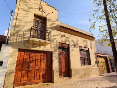 Terreno con casa de adobe - Principal