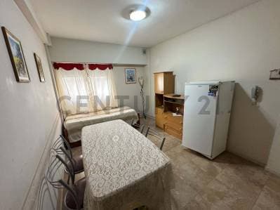 VENTA! Departamento 2 ambientes al lateral - 2